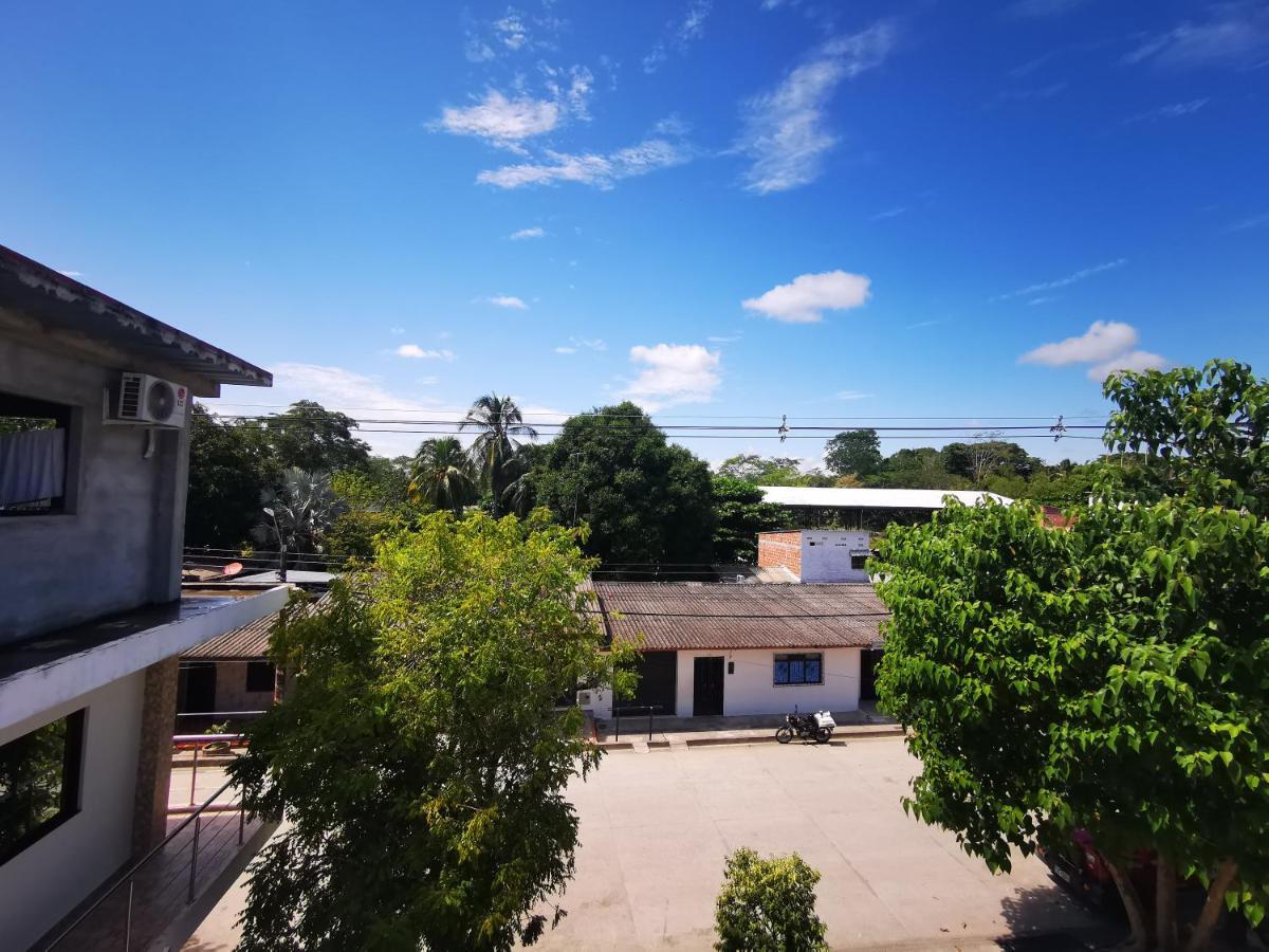 Hotel Paraiso Plaza プエルト・トリウンフォ エクステリア 写真